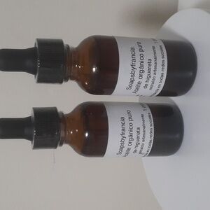 Organic Recino Oil Extracted by Hand